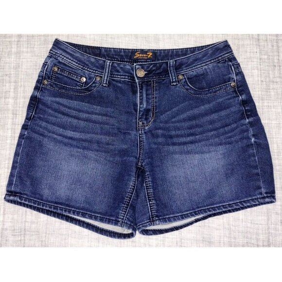 Seven 7 Shorts (Sz 10-Designed with a touch of stretch for added comfort) - Picture 1 of 5